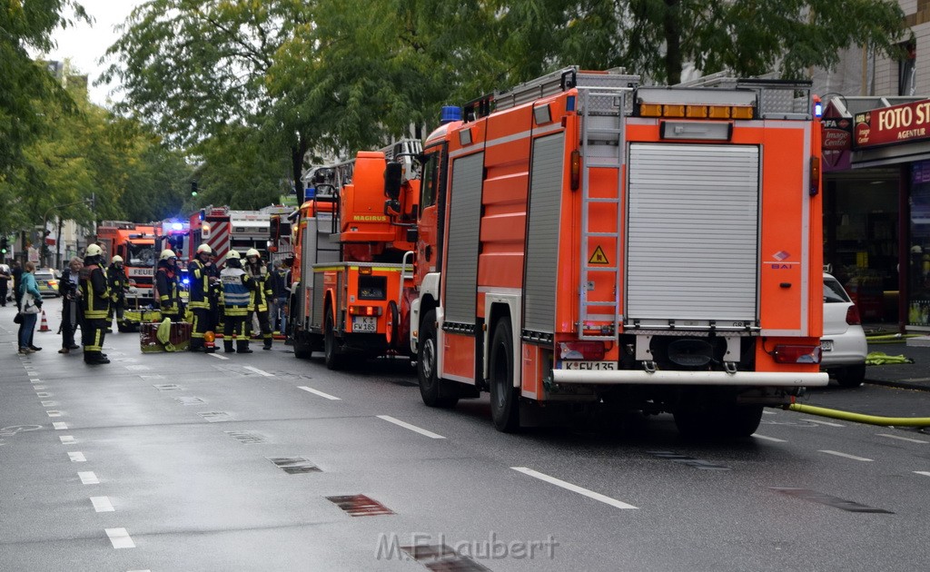 Feuer 2 Koeln Nippes Neusserstr P022.JPG - Miklos Laubert